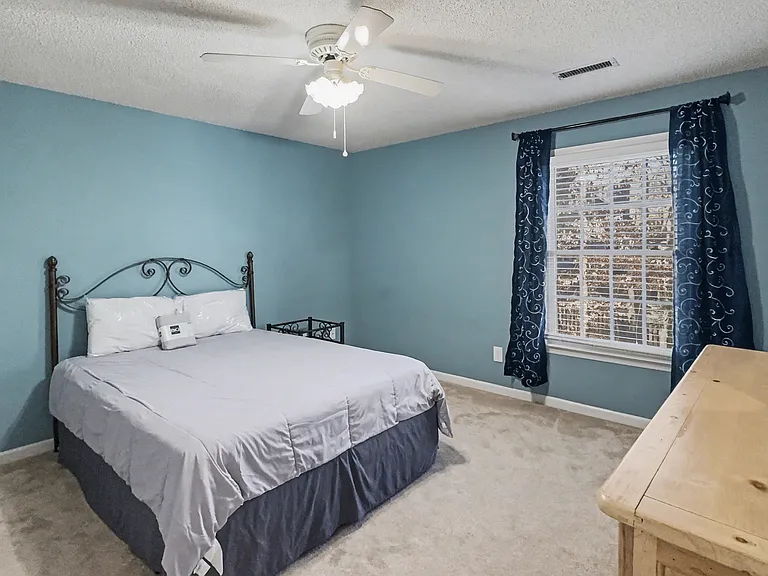 4618 Country Woods Ln — Photo 10