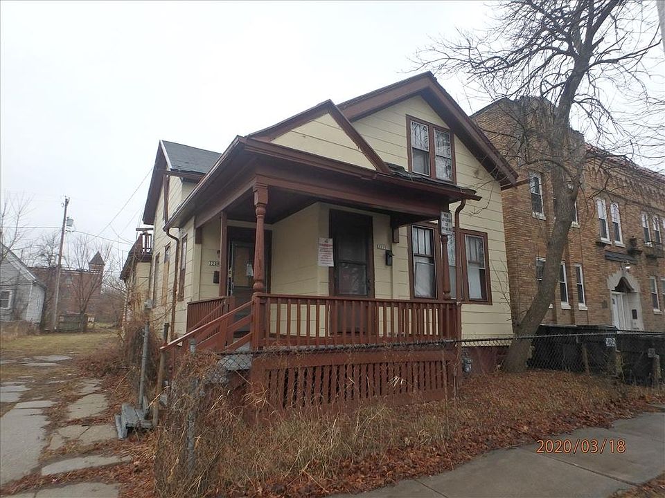 1st image of 2229 N Hubbard St #A