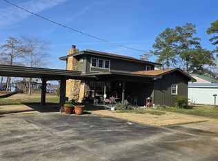 1136 White Lake Drive, Elizabethtown, NC 28337