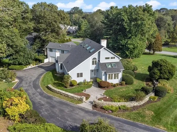 30 Westwood Drive, Waterford, CT 06385