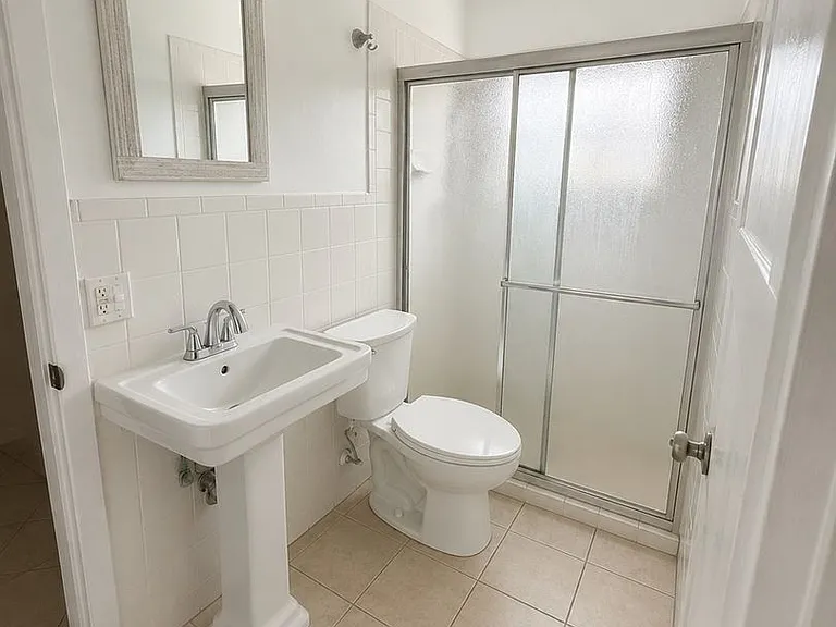 349 W Exeter St — Photo 12