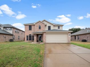 2132 La Salle Trl, Grand Prairie, TX 75052