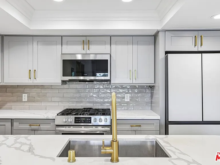 2700 Cahuenga Blvd E #4313 — Photo 10