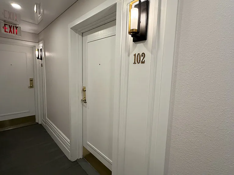 550 Cambridge St S #102 — Photo 7