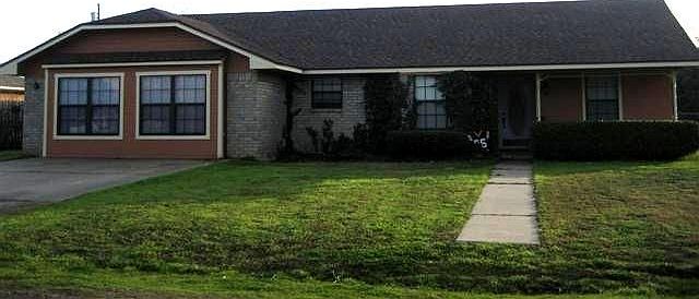 1st image of 337 Elmwood Dr