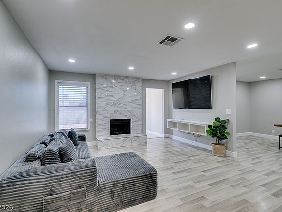 4th image of 847 Shoreview Dr