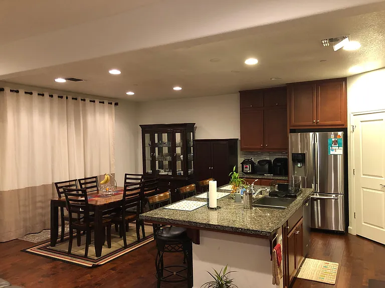 120 W Hayward Ln — Photo 3