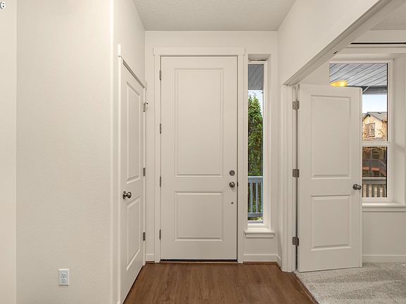 3rd image of 3127 NE Weeping Willow Way