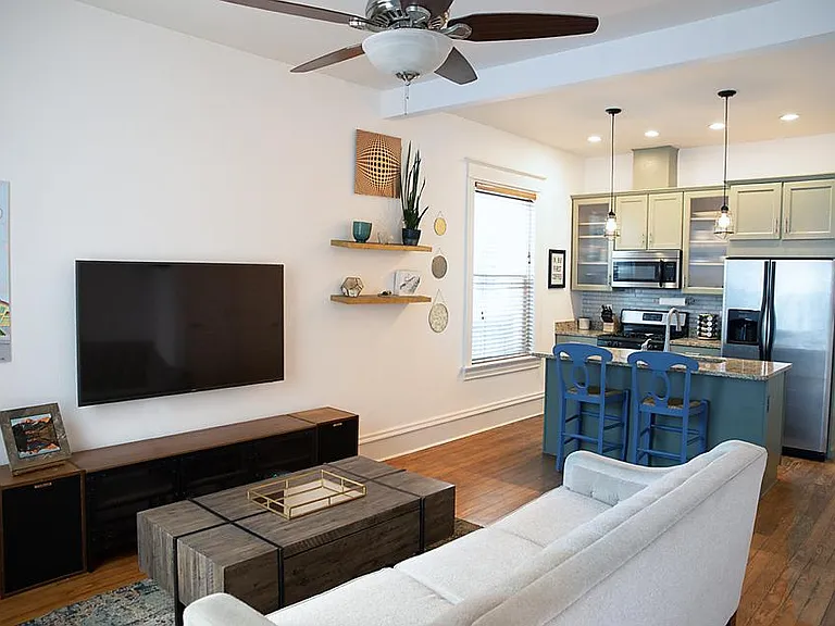 3247 W Conejos Pl — Photo 2