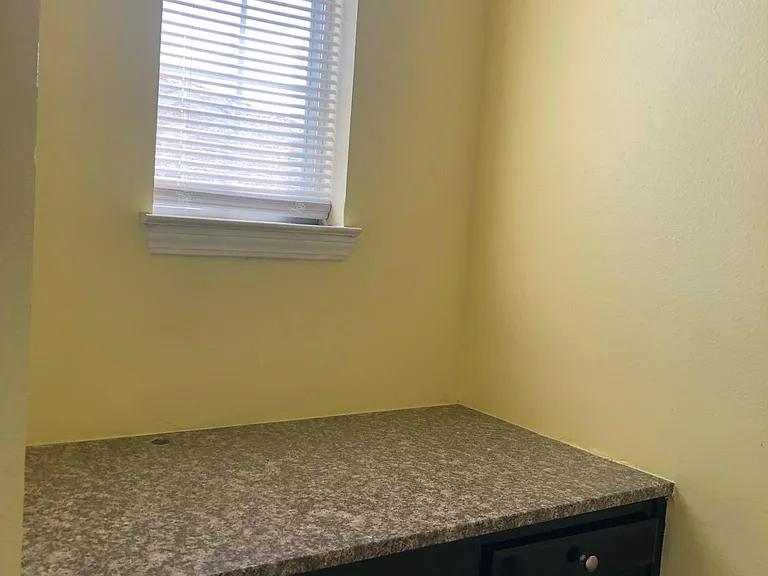 12025 Villanova Dr #10 — Photo 10