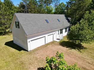 N10156 Bay Mill Rd, Tomahawk, WI 54487