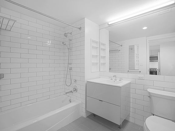 5th image of 400 W 113th St APT 524