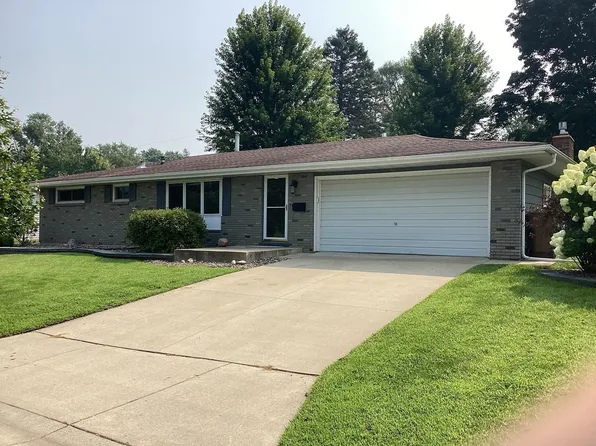 303 Crescent Dr, Albert Lea, MN 56007