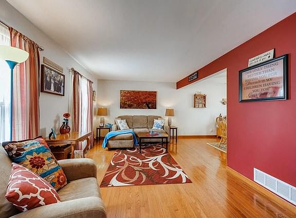 2nd image of 1616 Cottington Dr
