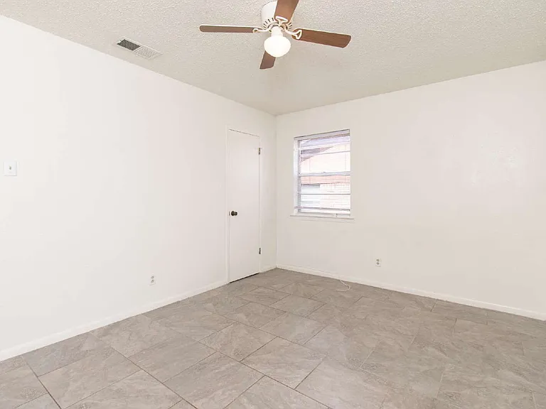 1513 Janis Dr #A — Photo 6