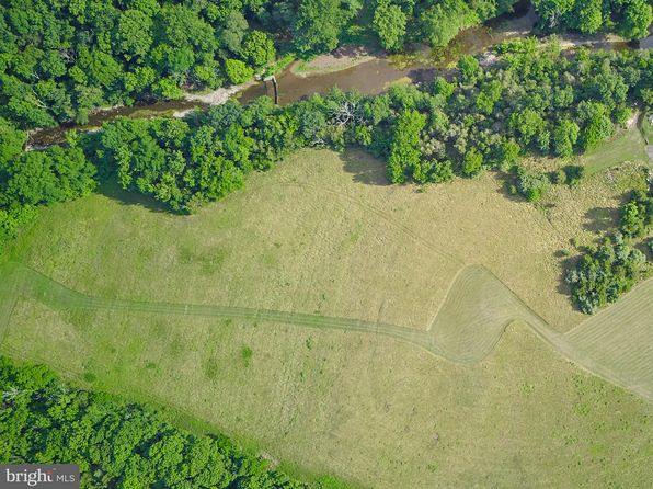 118 Hollow Horn Rd S, Ottsville, PA 18942