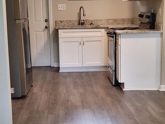 5th image of 808 Campbell St #B