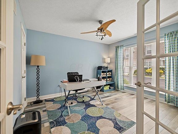 4th image of 581 Foxdale Pl