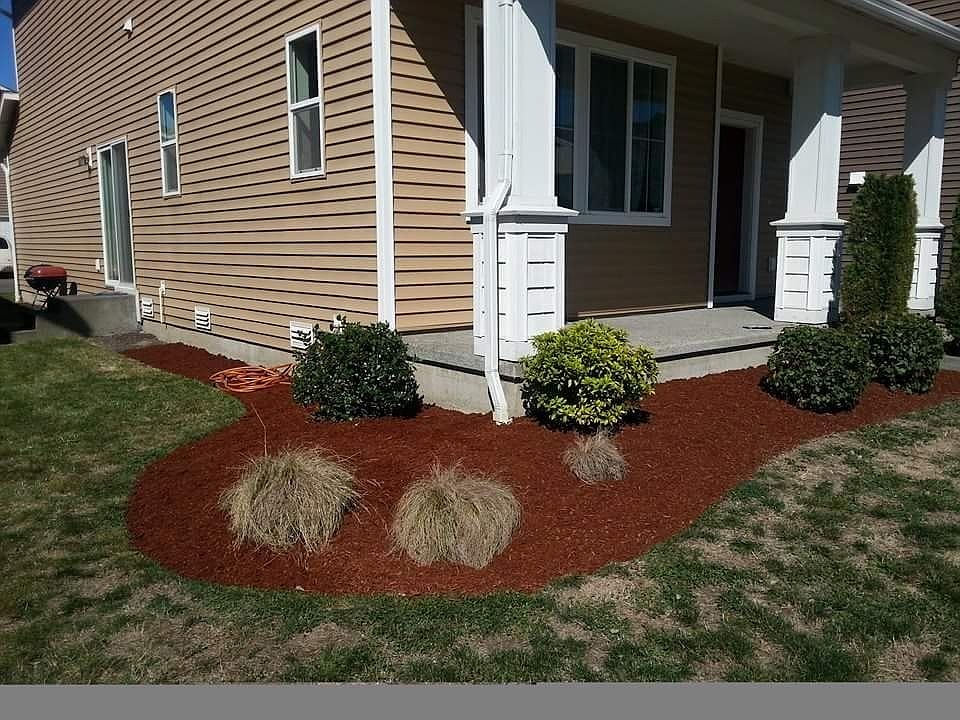 2nd image of 1317 50th St NE