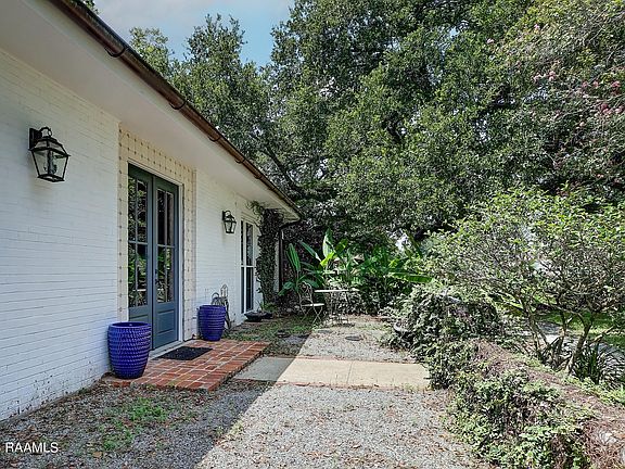 4th image of 108 Woodlawn Dr