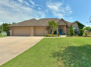 7400 Mashie Cir, Edmond, OK 73025