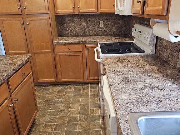 Lots of cabinet space