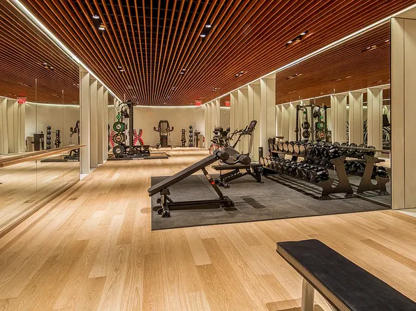 551 West 21st Street image 11 of 19