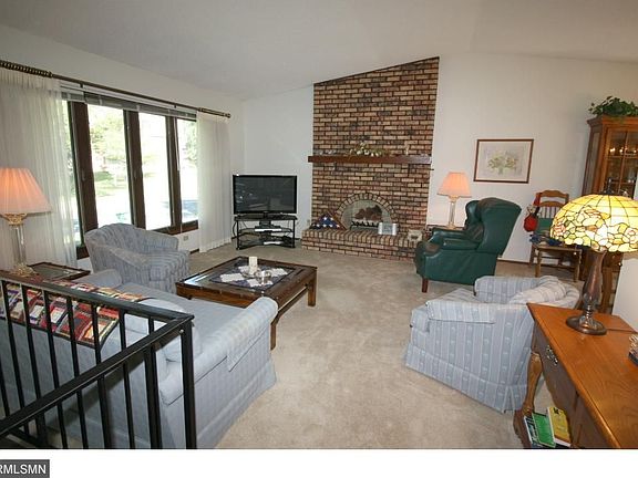 2nd image of 2732 Flag Ave N