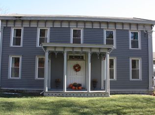 209 W Sand Lake Rd, Wynantskill, NY 12198