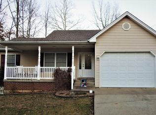 301 Catbird Rd, Brandenburg, KY 40108