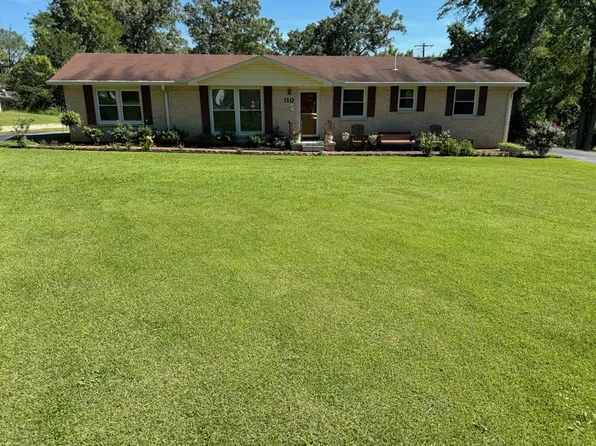 110 Fairmont Cir, Camden, TN 38320