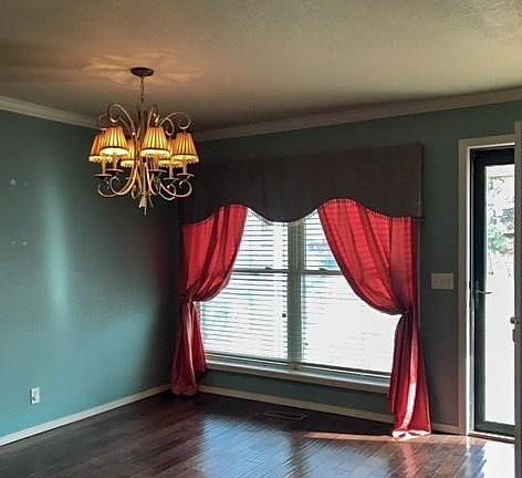 2nd image of 117 Mockingbird Ln