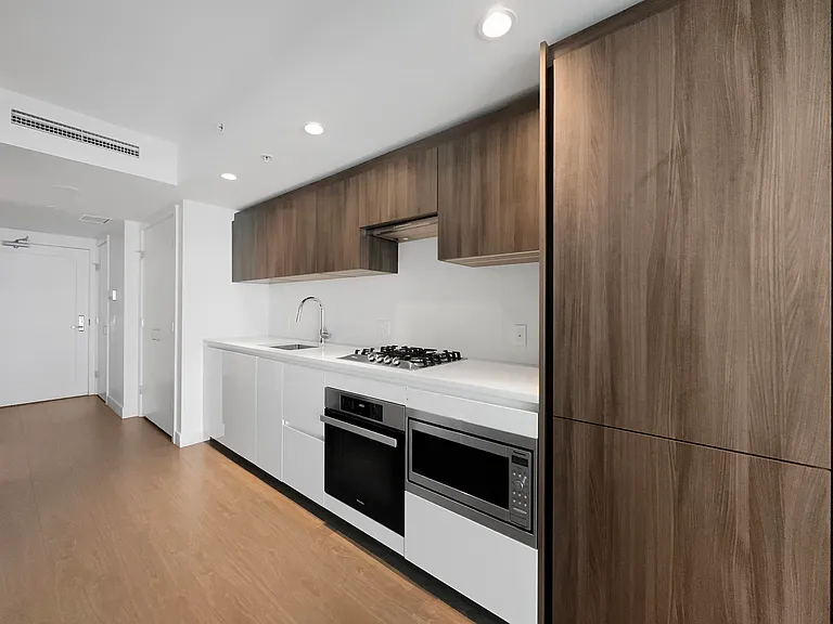 6320 No 3 Rd #7XX — Photo 3