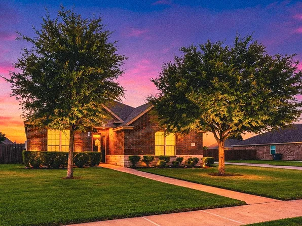 610 Milas Ln, Glenn Heights, TX 75154