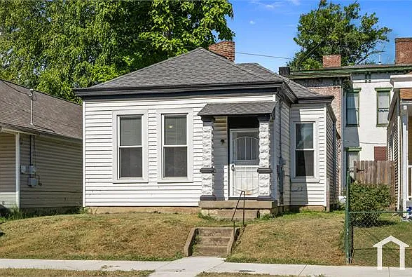 652 N 29th St