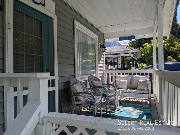 2nd image of 66495 Stephens Rd