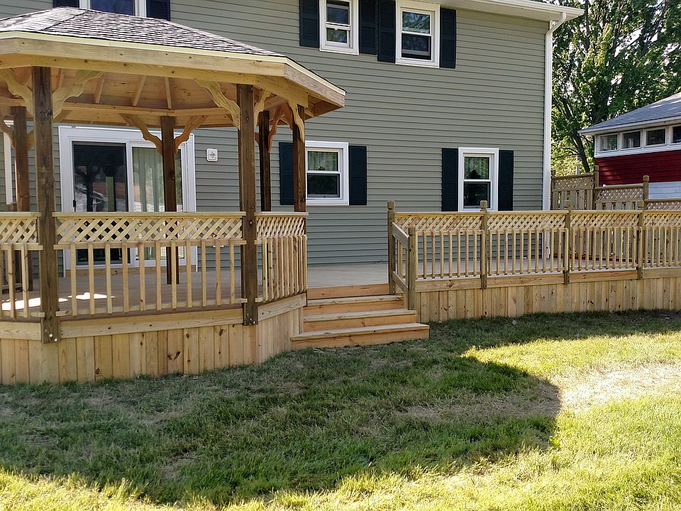 Deck added 2017