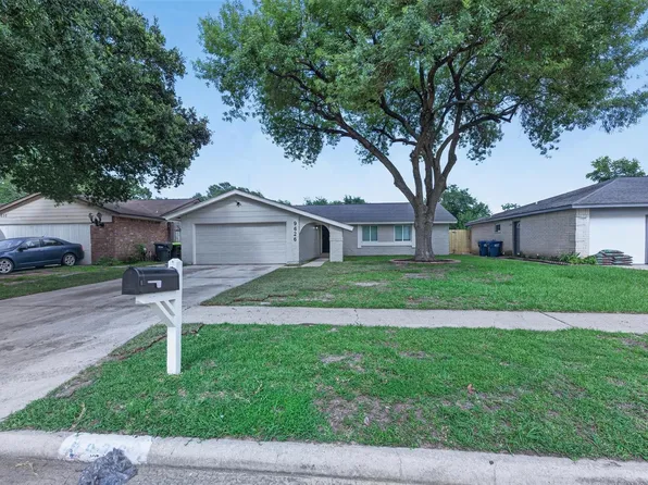 9626 Desert Flower Ln, Houston, TX 77086