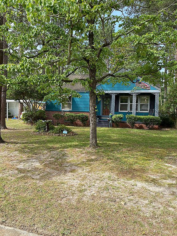 215 Edinborough St, Red Springs, NC 28377 Zillow
