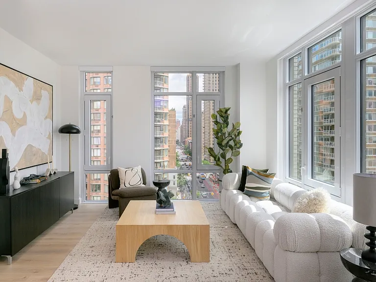 356 E 78th St #6B — Photo 32