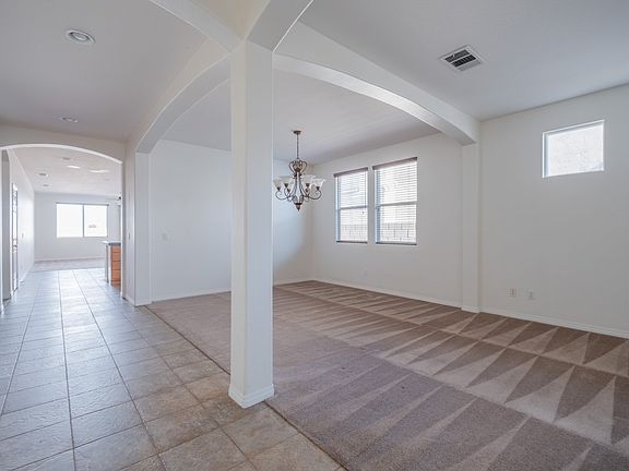 4th image of 4307 Club Vista Dr