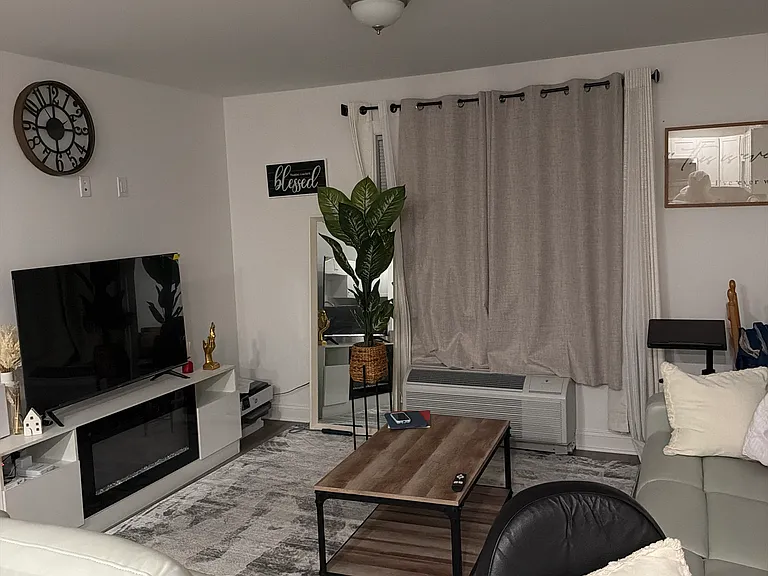 285 Parker Ave #2D — Photo 10