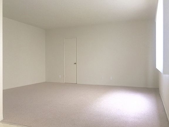 2nd image of 1451 Franklin St APT 3