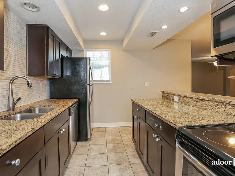 1204 Glen Laura Rd — Photo 2
