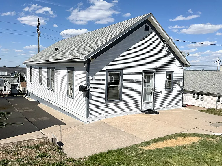815 Pierce St — Photo 18
