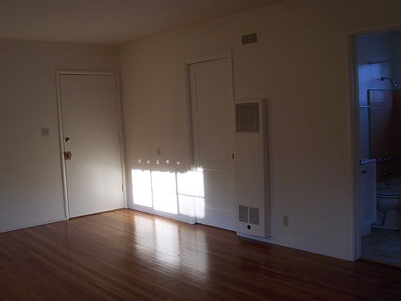 Living room view2