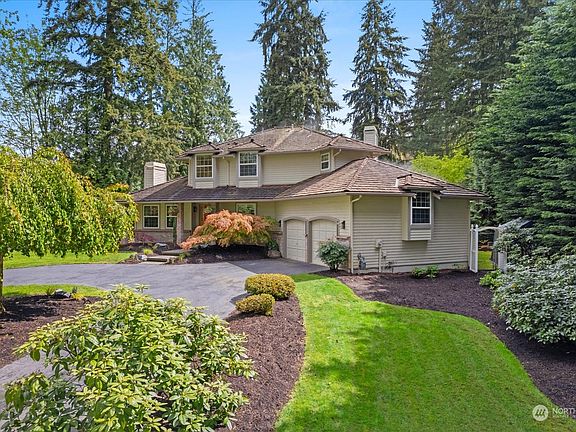 2nd image of 16422 154th Avenue NE