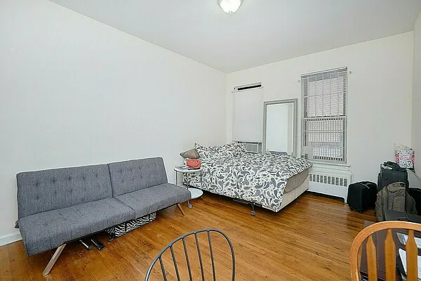 Rented by Compass | media 7