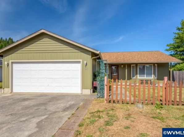 162 SE Wildwood Way, Myrtle Creek, OR 97457