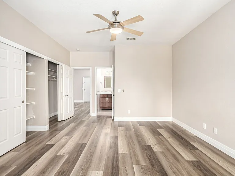 5856 Golden Wing St — Photo 19
